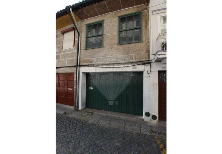 Villa i Guimaraes, Braga, Guimaraes - € 290.000 | Ref: 121751324-281 - foto 1
