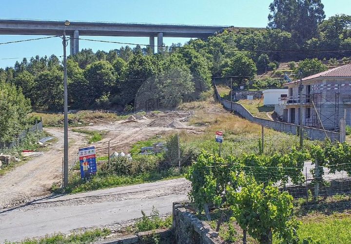Helårsgrund i Regilde, Porto, Regilde - € 180.000 | Ref: 121751324-190 - foto 1