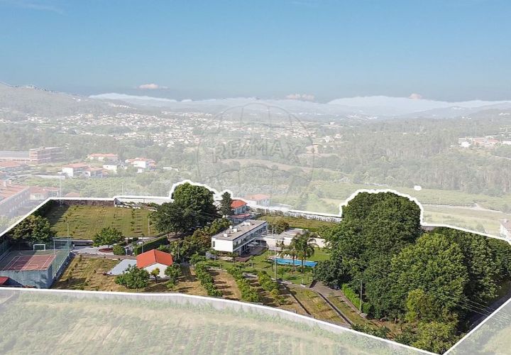 Villa a Briteiros, Braga, Briteiros - € 2.700.000 | Ref: 121751324-224 - foto 1