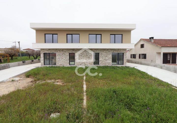 Rækkehus i Cantanhede, Coimbra, Cantanhede - € 490.000 | Ref: 385/M/00871 - foto 1