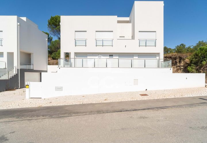 Villa i Coimbra, Coimbra, Coimbra - € 420.000 | Ref: 385/M/00896 - foto 1