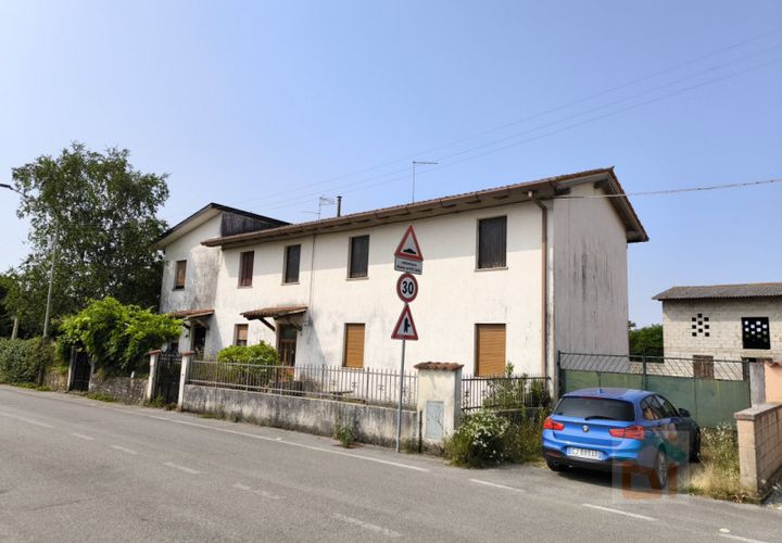 Villa a Palmanova, Udine, Palmanova - € 90.000 | Ref: 3VNT90NC - foto 1