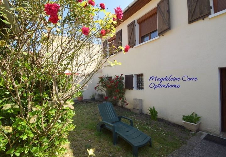 Villa a Crosne, Essonne, Crosne - € 387.000 | Ref: 830037739804 - foto 1