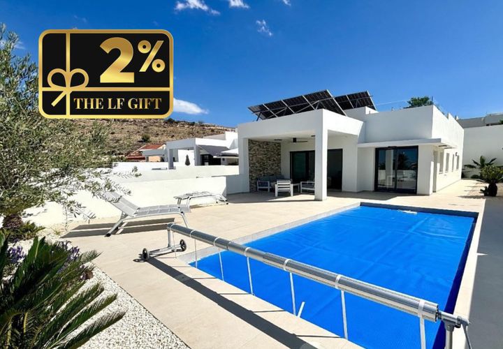 Villa i Benijofar, Alicante, Benijofar - € 589.000 | Ref: LFXE-114 - foto 1