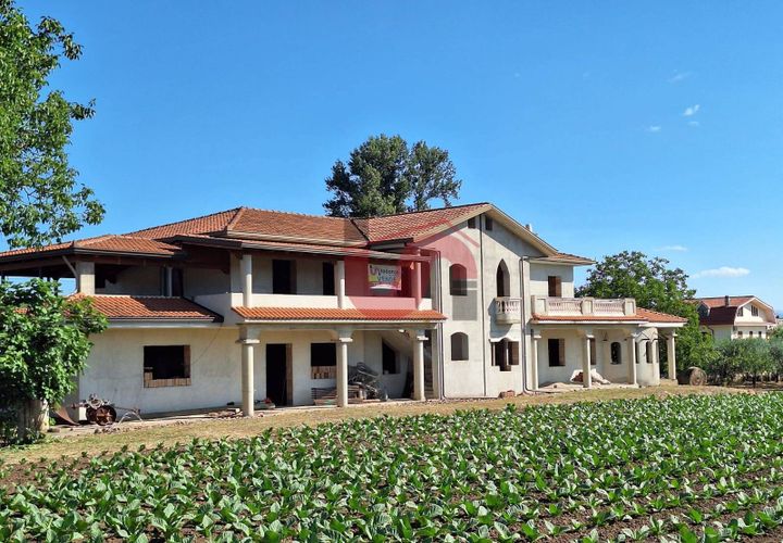 Villa i Benevento, Benevento, Benevento - € 330.000 | Ref: AA39709 - foto 1