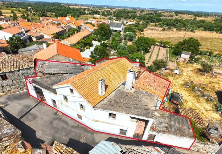 Villa i Almeida, Guarda, Almeida - € 39.900 | Ref: 046250185 - foto 1
