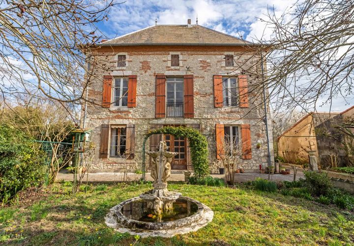 Villa a Agen, Lot-et-Garonne, Agen - € 350.000 | Ref: WMC357 - foto 1