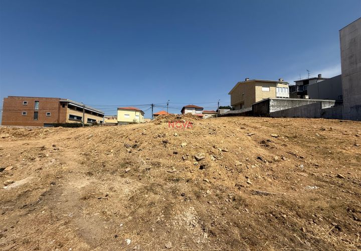 Helårsgrund i Valongo, Porto, Valongo - € 700.000 | Ref: NOVA-ER-2292 - foto 1