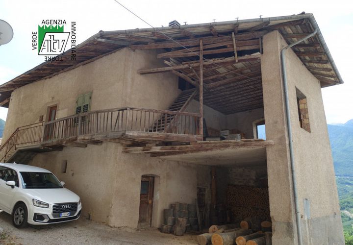 Villa a Ton, Trento, Ton - € 130.000 | Ref: 25-051MS - foto 1