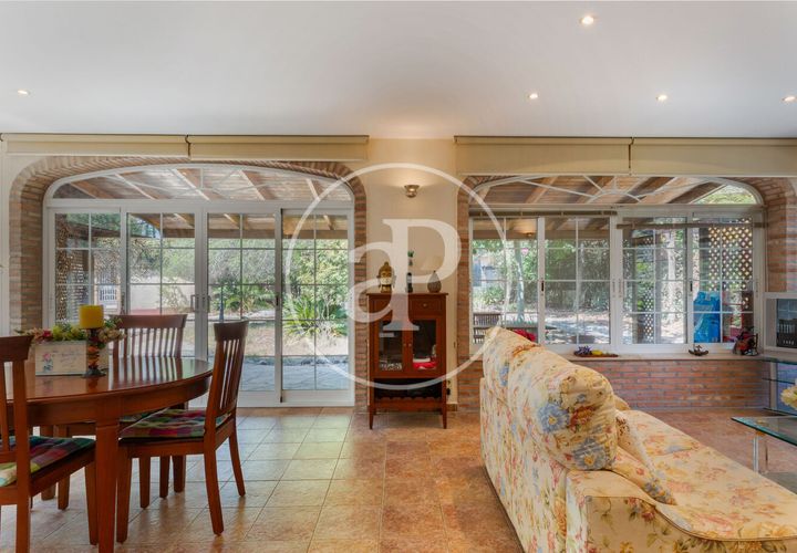 Villa a Paterna, Valencia, Paterna - € 575.000 | Ref: VV2507007 - foto 1