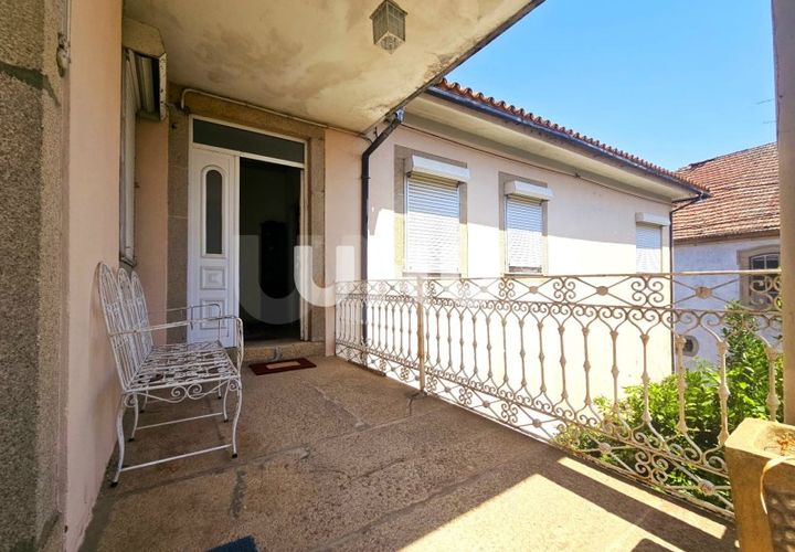 Villa a Abraveses, Viseu, Abraveses - € 385.000 | Ref: UNU.I.1797.15002 - foto 1