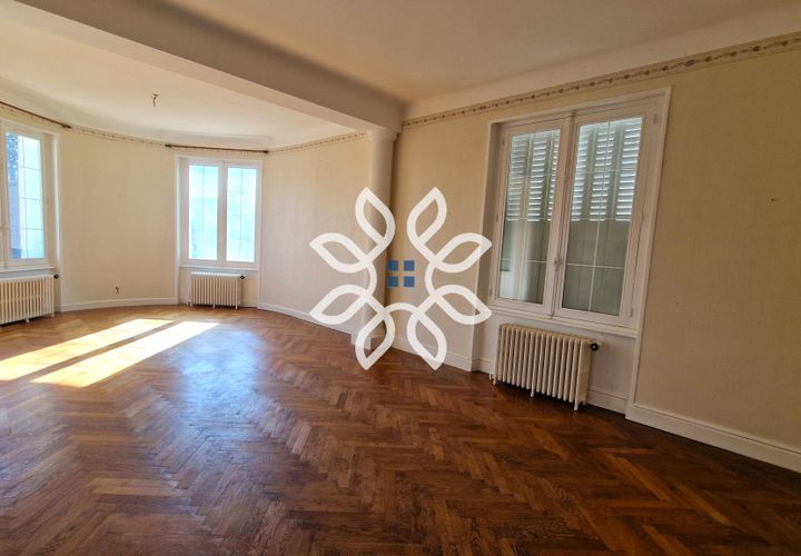 Villa a Brioude, Haute-Loire, Brioude - € 199.000 | Ref: V80000303 - foto 1