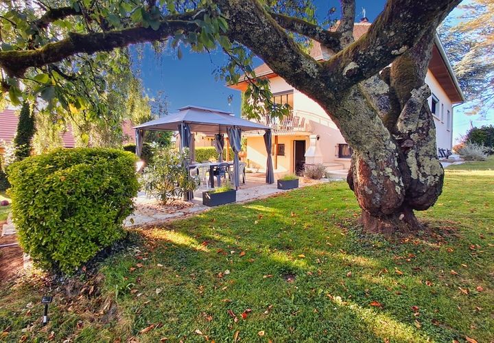 Villa a Saint-Amour, Jura, Saint-Amour - € 349.000 | Ref: 340939304104 - foto 1