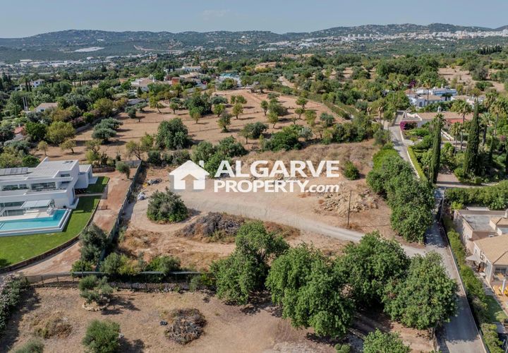 Helårsgrund i Almancil, Faro, Almancil - € 1.250.000 | Ref: TC258540M - foto 1