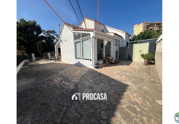 Villa i Roses, Gerona, Roses - € 340.000 | Ref: 3838 - foto 1