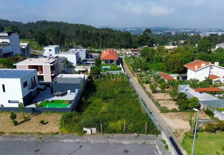 Terra a Pedroso, Porto, Pedroso - € 130.000 | Ref: C0272-02402 - foto 1