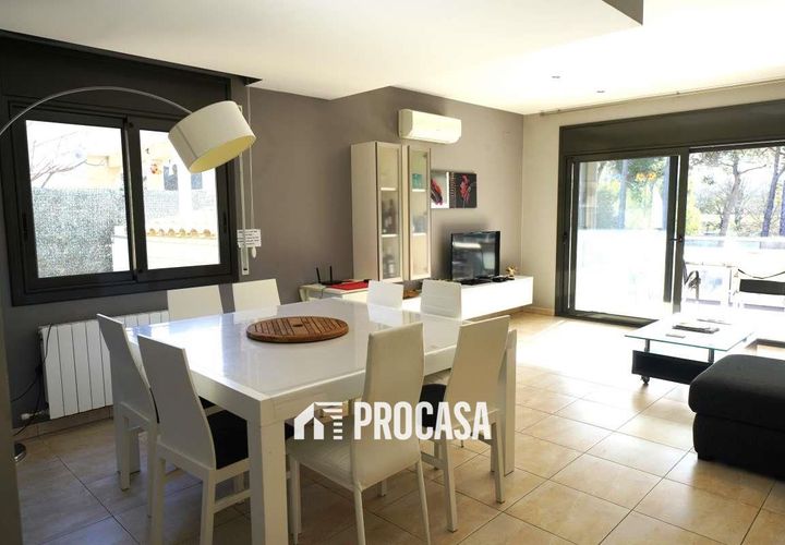 Villa a Roses, Gerona, Roses - € 500.000 | Ref: 3841 - foto 1