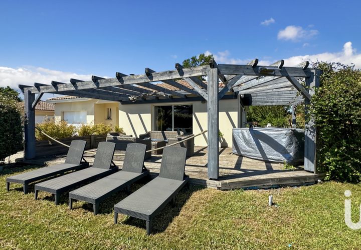 Villa a Ares, Gironde, Ares - € 568.000 | Ref: 74042 - foto 1