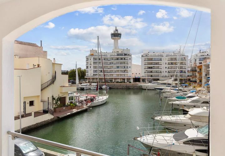 Villa a Empuriabrava, Gerona, Empuriabrava - € 649.000 | Ref: 111844 - foto 1