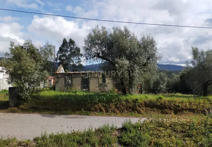 Helårsgrund i Lousa, Coimbra, Lousa - € 35.000 | Ref: C0396-00384 - foto 1