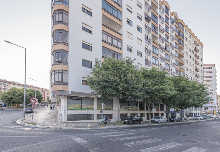 Erhvervsejendom i Cacem, Lisbon, Cacem - € 2.750.000 | Ref: C0222-04973 - foto 1
