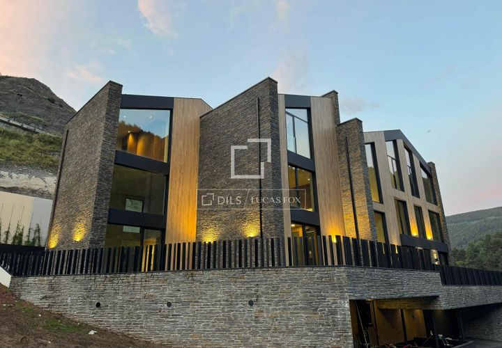 Villa a Pal, Andorra, Pal - € 3.600.000 | Ref: AND61557 - foto 1