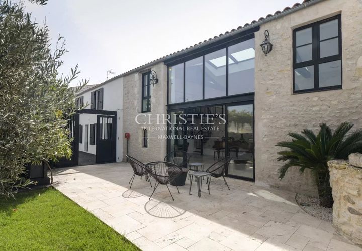 Villa a La Rochelle, Charente-Maritime, La Rochelle - € 1.445.000 | Ref: JD1732 - foto 1