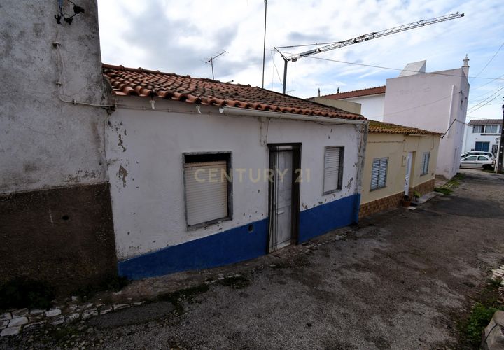 Villa i Silves, Faro, Silves - € 150.000 | Ref: C0240-03115 - foto 1