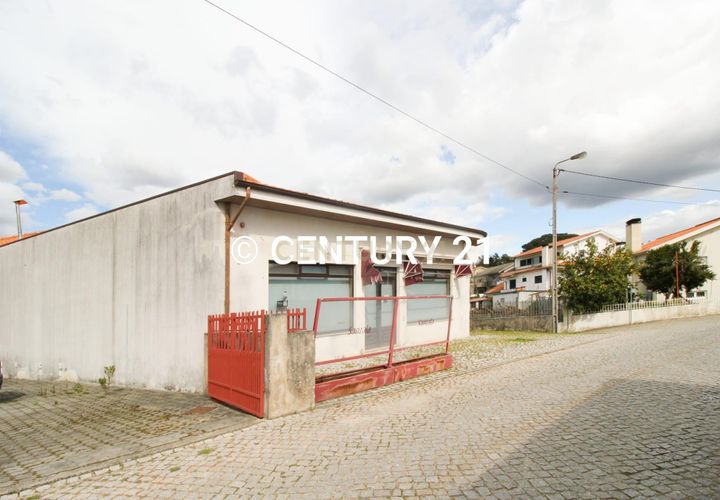 Erhvervsejendom i Paredes, Porto, Paredes - € 193.000 | Ref: C0188-01763 - foto 1