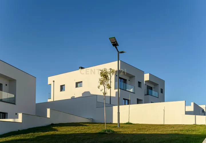 Villa a Azambuja, Lisbon, Azambuja - € 570.000 | Ref: C0505-00223 - foto 1