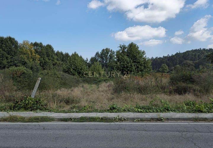 Helårsgrund i Lousada, Porto, Lousada - € 210.000 | Ref: C0478-00159 - foto 1