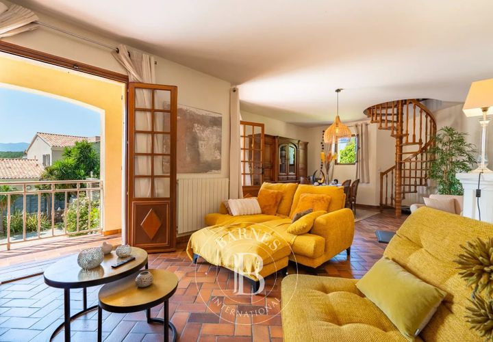 Byhus i Saint-Florent, Haute-Corse, Saint-Florent - € 850.000 | Ref: RV1866 - foto 1