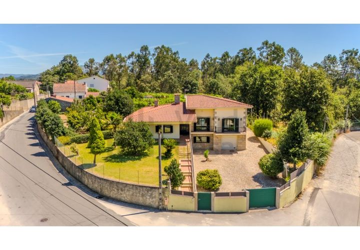 Villa i Amares, Braga, Amares - € 550.000 | Ref: 017-3422 - foto 1