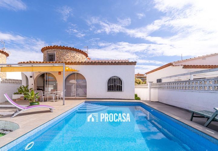 Villa i Roses, Gerona, Roses - € 349.000 | Ref: 3848 - foto 1
