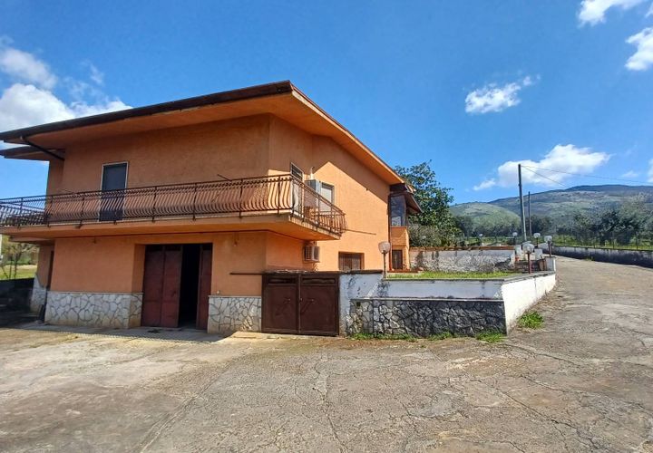 Villa a Amaseno, Frosinone, Amaseno - € 259.000 | Ref: 2091 - foto 1