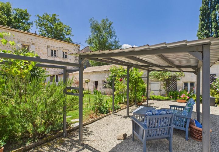 Villa a Vouzan, Charente, Vouzan - € 339.200 | Ref: BVI81374 - foto 1