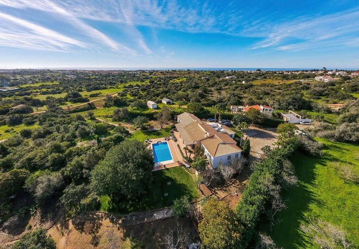 Villa i Lagoa, Faro, Lagoa - € 1.750.000 | Ref: V31075 - foto 1