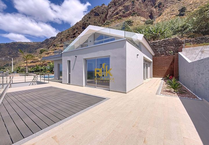 Villa i Calheta, Madeira, Calheta - € 1.150.000 | Ref: RK11811 - foto 1