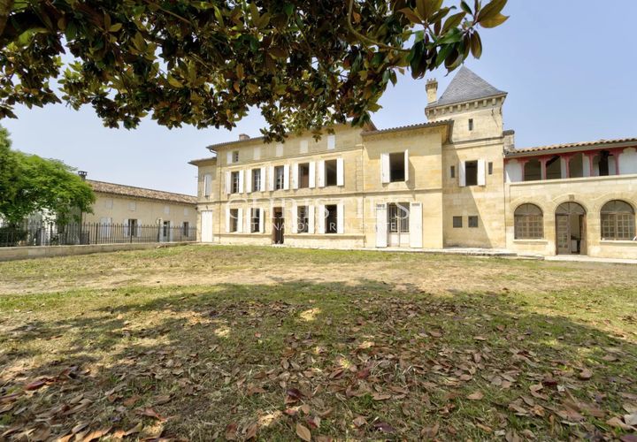 Villa a Sainte-Terre, Gironde, Sainte-Terre - € 740.000 | Ref: KM1137 - foto 1