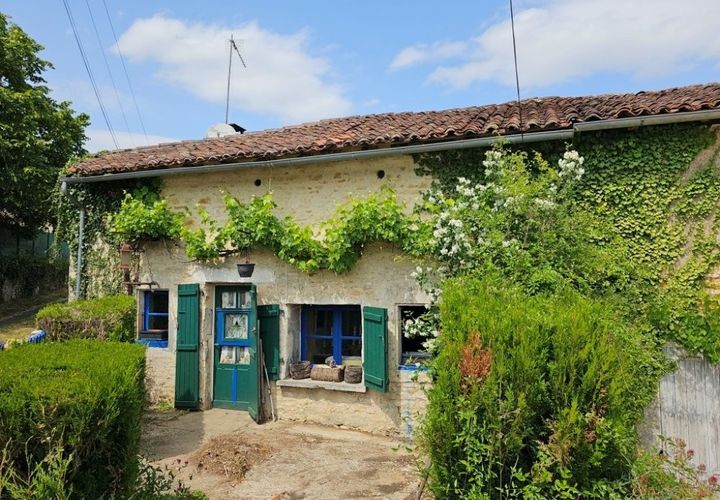 Villa a Saint-Claud, Charente, Saint-Claud - € 69.950 | Ref: r7181 - foto 1