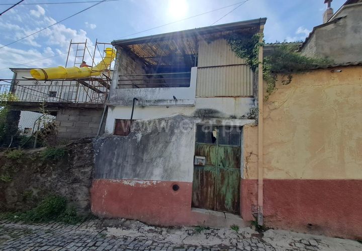 Landsbyhus i Covilha, Castelo Branco, Covilha - € 20.000 | Ref: 394250078 - foto 1