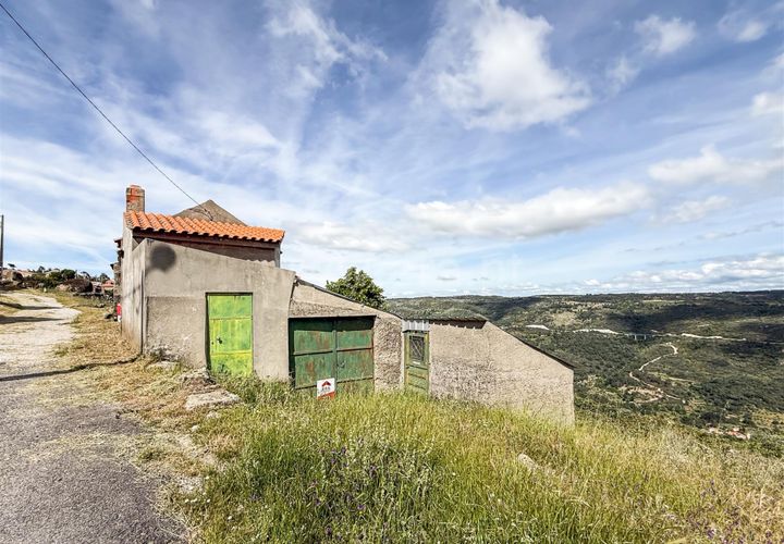 Villa a Guarda, Guarda, Guarda - € 37.000 | Ref: 046250232 - foto 1