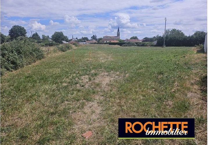 Terra a Chalain-le-Comtal, Loire, Chalain-le-Comtal - € 86.000 | Ref: 4475 - foto 1