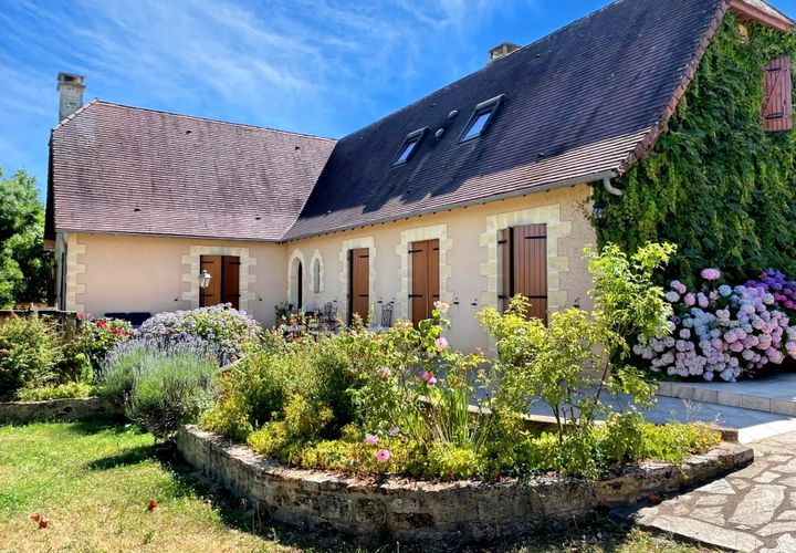 Villa a Excideuil, Dordogne, Excideuil - € 381.600 | Ref: BVI81730 - foto 1
