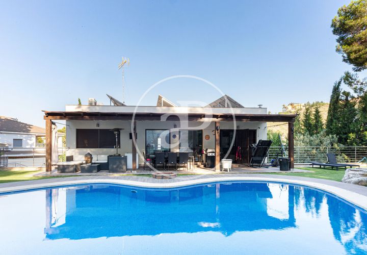 Villa a Chiva, Valencia, Chiva - € 720.000 | Ref: VV2507032 - foto 1