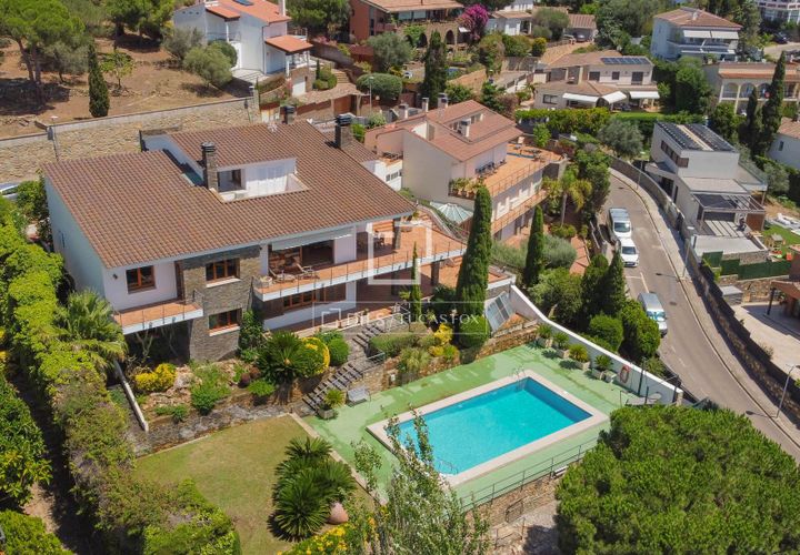 Villa en Roses, Gerona, Roses - € 2.200.000 | Ref: CBR61225 - photo 1