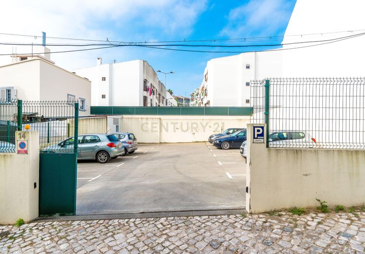 Helårsgrund i Almada, Setubal, Almada - € 540.000 | Ref: C0431-00682 - foto 1
