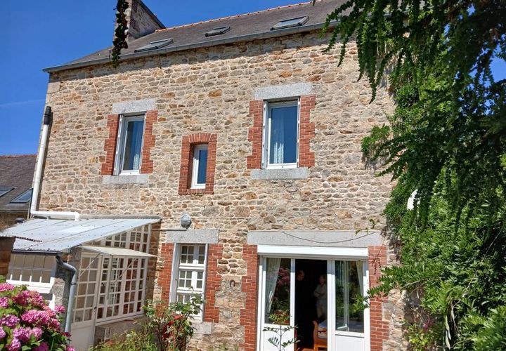 Villa a Guingamp, Cotes-d'Armor, Guingamp - € 186.900 | Ref: 86109922 - foto 1