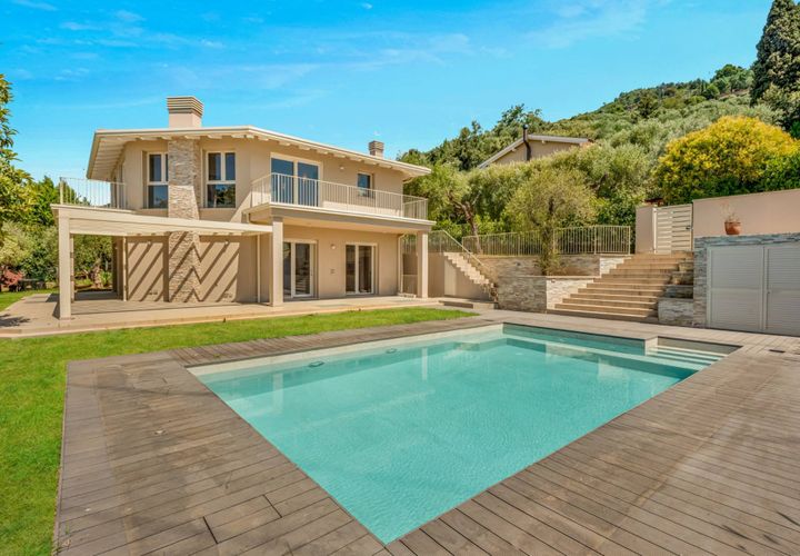 Villa a Seravezza, Lucca, Seravezza - € 2.200.000 | Ref: CBI129-2006-130528 - foto 1
