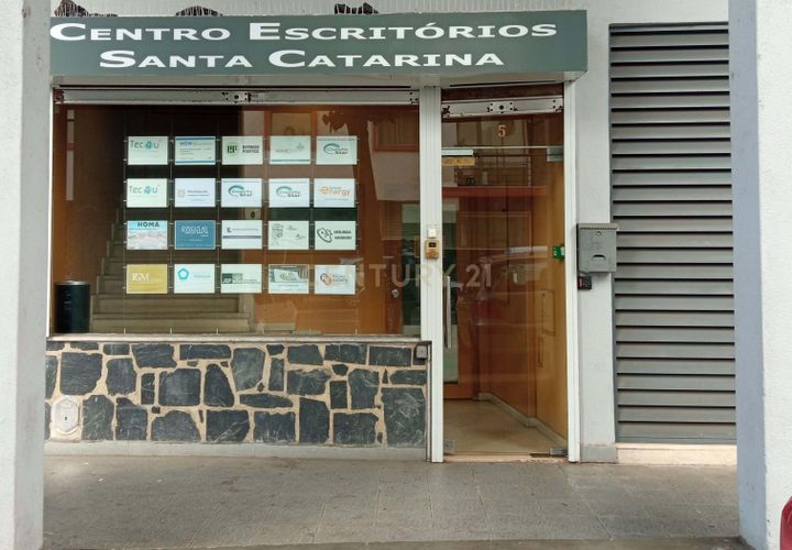 Erhvervsejendom i Alges, Lisbon, Alges - € 590.000 | Ref: C0283-01112 - foto 1